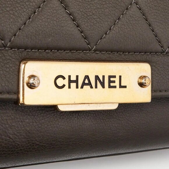 Chanel Khaki Quilted Leather Click Label Large Shoulder Bag - Picture 5 of 12